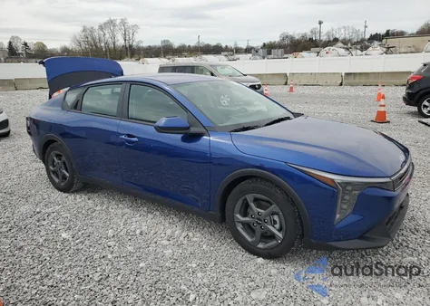 2025 Kia K4 Lx из США, поврежденный, VIN 3KPFT4DE4SE097647